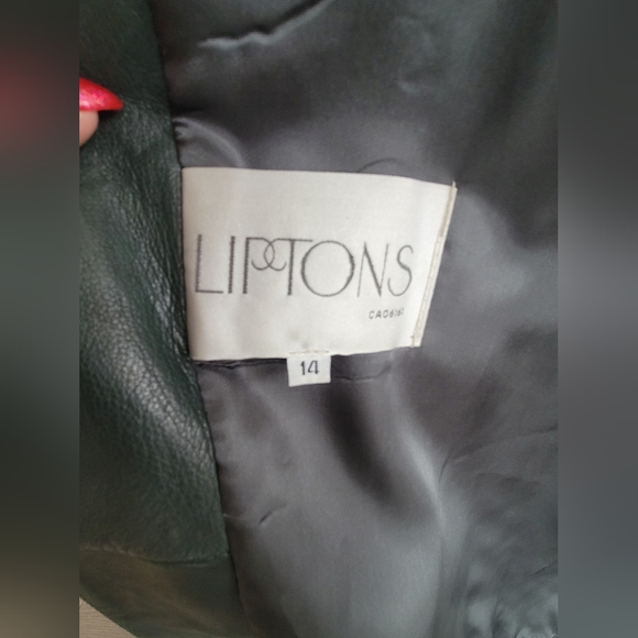 Oversized Green Leather Trench Coat with Fur Trims - Plus Size 14W - Picture 10 of 17